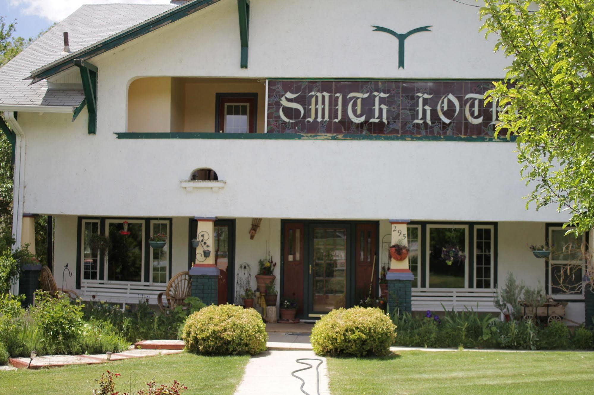 Historic Smith Hotel B&B グレンデール エクステリア 写真