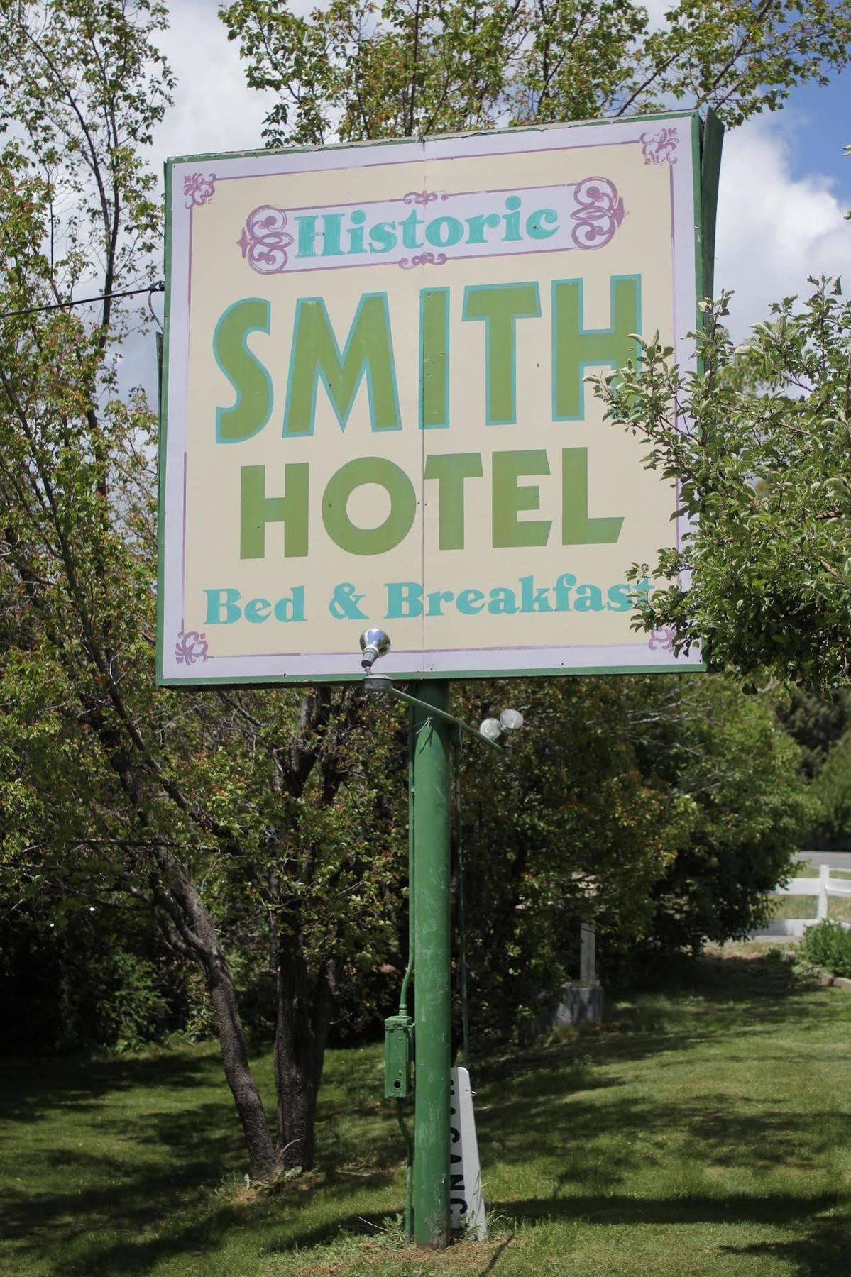 Historic Smith Hotel B&B グレンデール エクステリア 写真